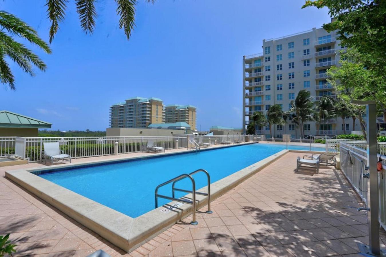 בוינטון ביץ' 1Br Rooftop Pool-10 Min Walk To Beach מראה חיצוני תמונה