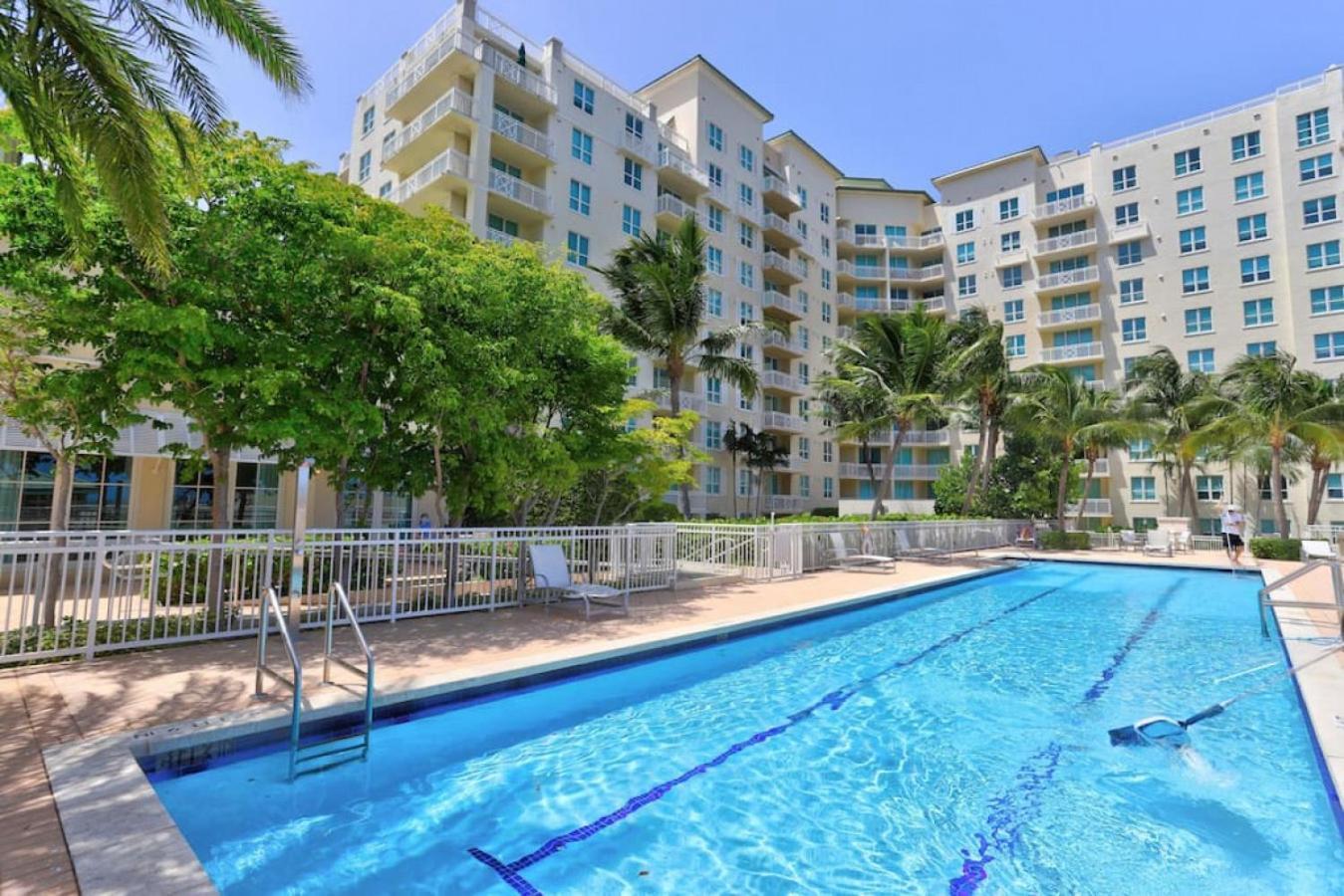 בוינטון ביץ' 1Br Rooftop Pool-10 Min Walk To Beach מראה חיצוני תמונה